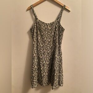 Vintage 90’s black and white floral summer dress